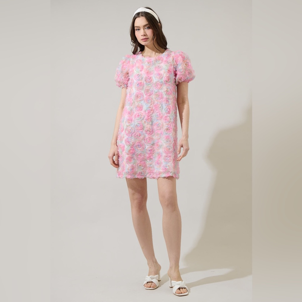 NWT Sugarlips Brie Floral Luden Shift Mini Dress